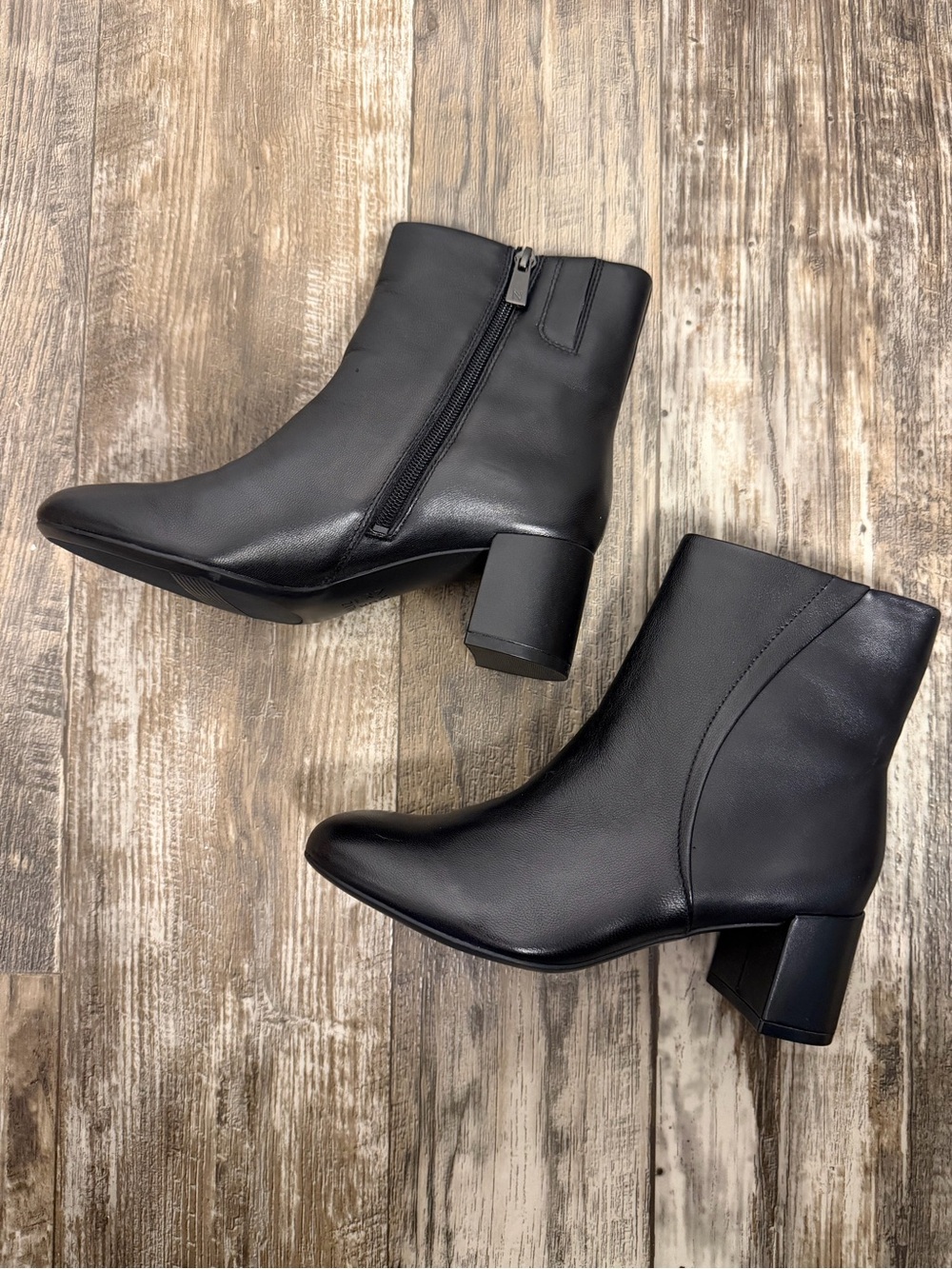 Naturalizer Black Leather Ankle Boots with Block Heel Size 7.5 - Picture 12 of 16